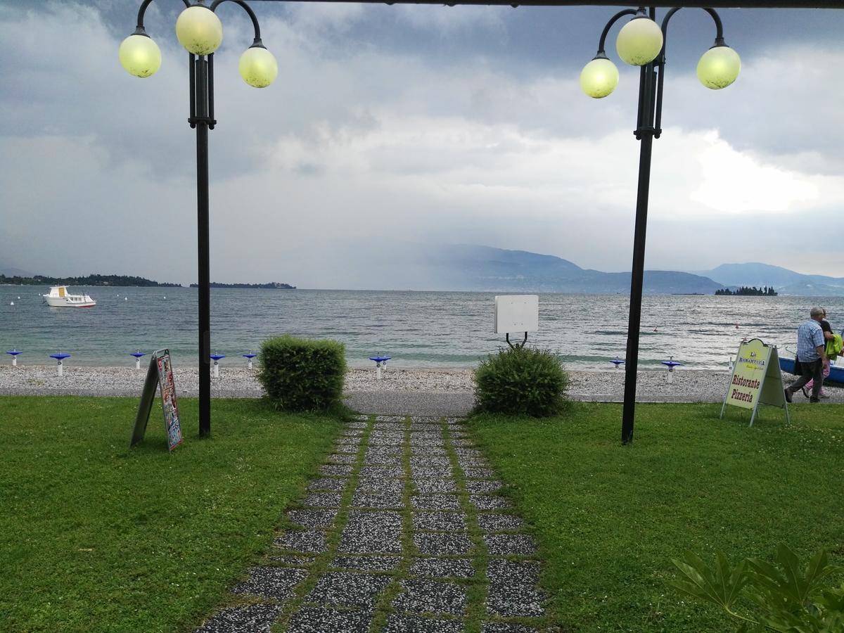 Hotel La Romantica Manerba del Garda Exterior foto